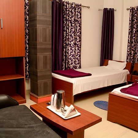 Hotel Galaxy International Koch Bihār Esterno foto