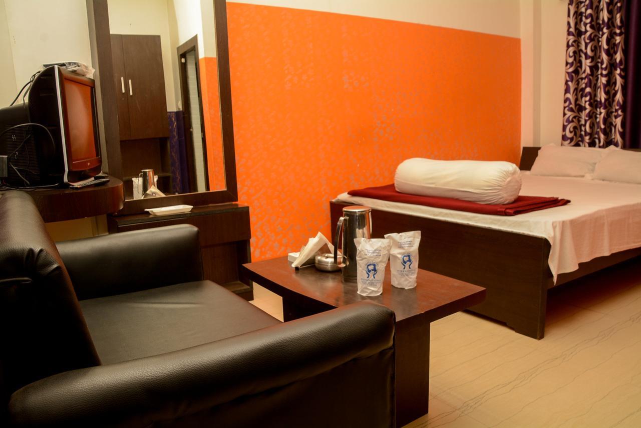 Hotel Galaxy International Koch Bihār Esterno foto
